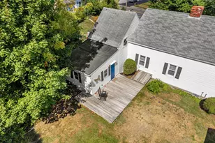 25 Wadsworth St, Thomaston, ME 04861 - Photo 15