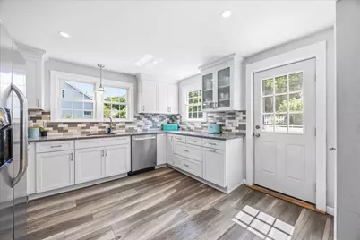 19 Grover Road, Cape Elizabeth, ME 04107 - Photo 9