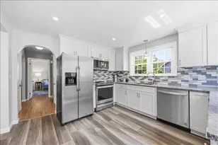 19 Grover Rd, Cape Elizabeth, ME 04107 - Photo 7