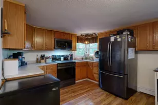 20 Johnson St, Lewiston, ME 04240 - Photo 5