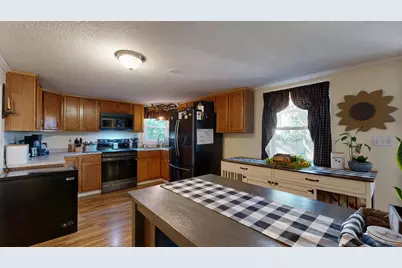 20 Johnson Street, Lewiston, ME 04240 - Photo 11
