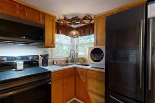 20 Johnson St, Lewiston, ME 04240 - Photo 7