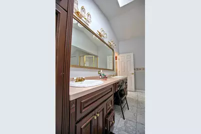 23 Orchard Circle, Lewiston, ME 04240 - Photo 9