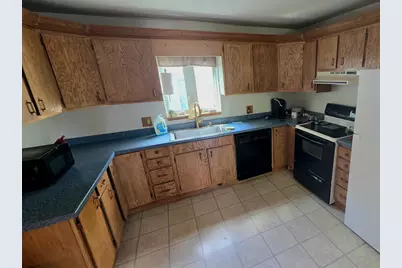 37 Chandler Street, Houlton, ME 04730 - Photo 17