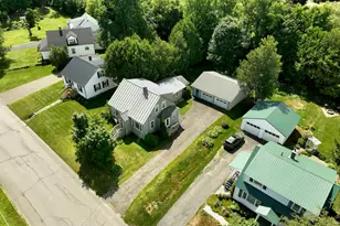 37 Chandler St, Houlton, ME 04730 - Photo 11
