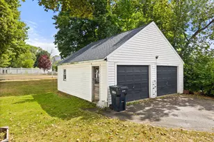 84 14th St, Bangor, ME 04401 - Photo 29