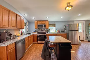 17 S Chester Rd, Manchester, ME 04457 - Photo 7