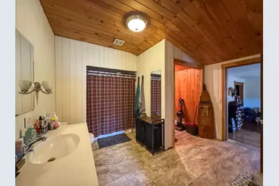 17 S Chester Road, Manchester, ME 04457 - Photo 21