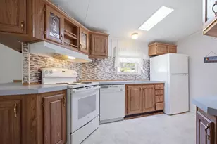 2 Hawthorn Dr, Norway, ME 04268 - Photo 13
