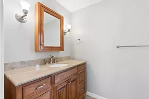 56 Foreside Common Dr, Falmouth, ME 04105 - Photo 19