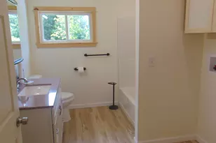 17 Edwards St, Lincoln, ME 04457 - Photo 7