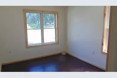 17 Edwards Street, Lincoln, ME 04457 - Photo 9