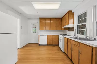 111 Mussey Street, South Portland, ME 04106 - Photo 17