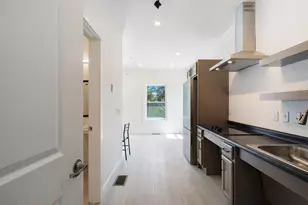 65 Dougherty Ct, Portland, ME 04102 - Photo 9