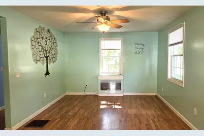 826 Somerset Street, Rumford, ME 04276 - Photo 3