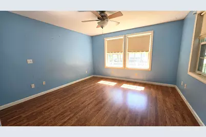 826 Somerset Street, Rumford, ME 04276 - Photo 13