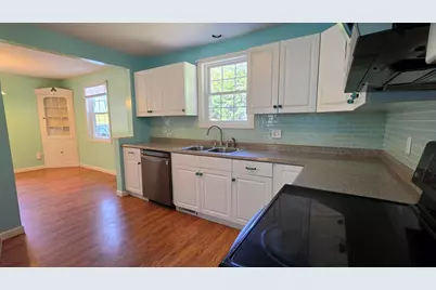 826 Somerset Street, Rumford, ME 04276 - Photo 9