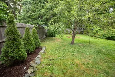 263 Pine Street, Bangor, ME 04401 - Photo 21