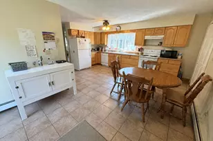 49 Hemlock St, Sabattus, ME 04280 - Photo 5
