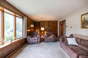 36 Roberta St, Farmingdale, ME 04344 - Photo 3