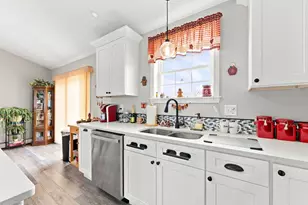 879 Blackstream Rd, Hermon, ME 04401 - Photo 23