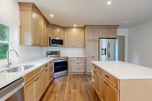 7 Magnolia Ln, Gardiner, ME 04345 - Photo 9