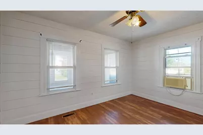 138 Spring Street, Gardiner, ME 04345 - Photo 15