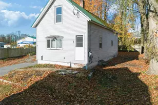 21 Water St, Clinton, ME 04927 - Photo 5
