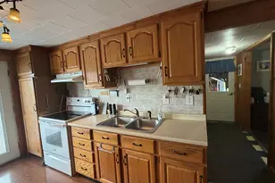 265 Washburn St, Caribou, ME 04736 - Photo 11