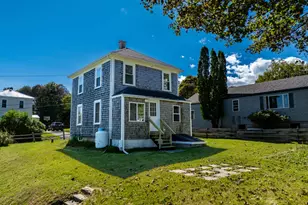 19 Lincoln St, Eastport, ME 04631 - Photo 5