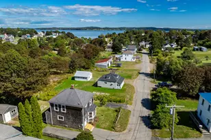 19 Lincoln St, Eastport, ME 04631 - Photo 11