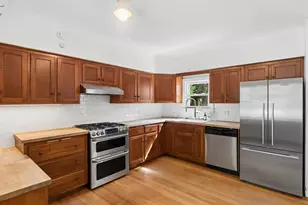 31 Winter St, Waterville, ME 04901 - Photo 9