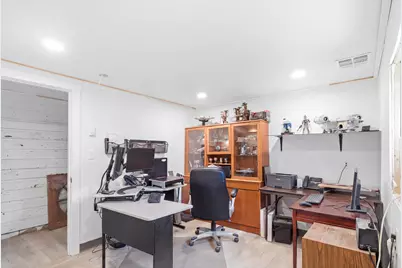 25 Parlin Street, Skowhegan, ME 04976 - Photo 17