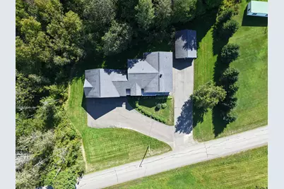 9 Callaghan Road, Houlton, ME 04730 - Photo 3
