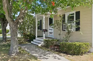 4 Crosby St, Fairfield, ME 04937 - Photo 3