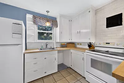 3 Hillside Avenue, Winthrop, ME 04364 - Photo 9
