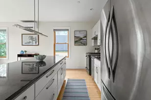 15 Walton St, Portland, ME 04103 - Photo 11