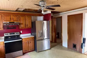 21 Hillside Ave, Waterville, ME 04901 - Photo 5