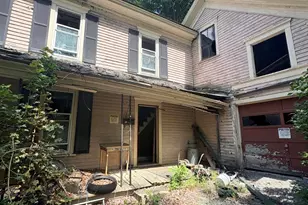 37 N Main St, Mechanic Falls, ME 04256 - Photo 3