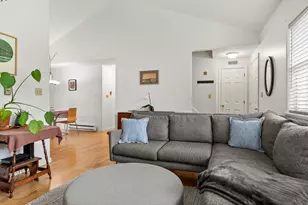 8 Riverbend Dr, Yarmouth, ME 04096 - Photo 5