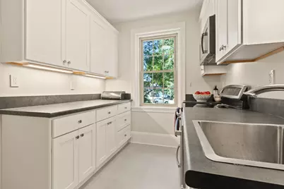 290 Baxter Boulevard #E2, Portland, ME 04101 - Photo 5