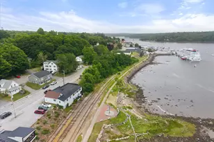 124 Main St, Bucksport, ME 04416 - Photo 43