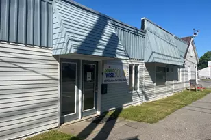 124 Main St, Bucksport, ME 04416 - Photo 3