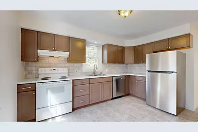12 Hillcrest Street, Gardiner, ME 04345 - Photo 5