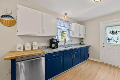 154 Rideout Avenue, Lewiston, ME 04240 - Photo 5