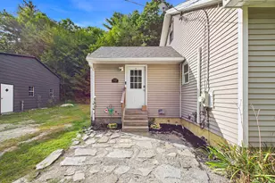 945 & 949 Main St, Wayne, ME 04284 - Photo 11