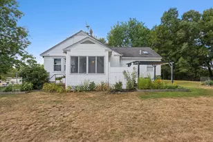 25 Mayflower Rd, Hallowell, ME 04347 - Photo 17