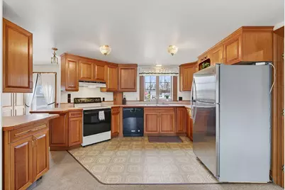 180 Highland Cliff Road, Windham, ME 04062 - Photo 5