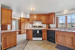 180 Highland Cliff Rd, Windham, ME 04062 - Photo 7