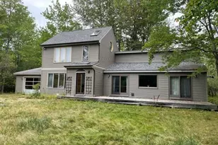 135 Burnell Dr, Yarmouth, ME 04096 - Photo 1